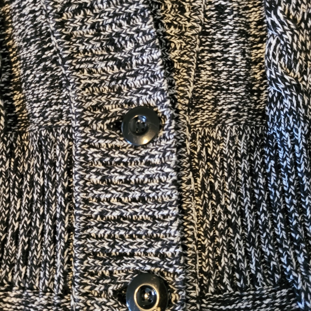 Cardigan - Picture 3 of 4